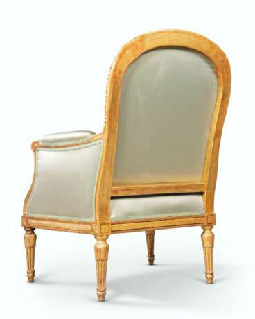 Tilliard, Jean-Baptiste. A PAIR OF LATE LOUIS XVI GILTWOOD BERGERES - Foto 3