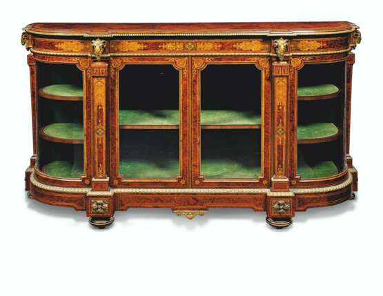 A VICTORIAN ORMOLU-MOUNTED BURR WALNUT, THUYA, AMARANTH, AND... - Foto 5