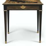 AN AUSTRIAN ORMOLU-MOUNTED EBONY AND JAPANESE LACQUER TABLE ... - Foto 1
