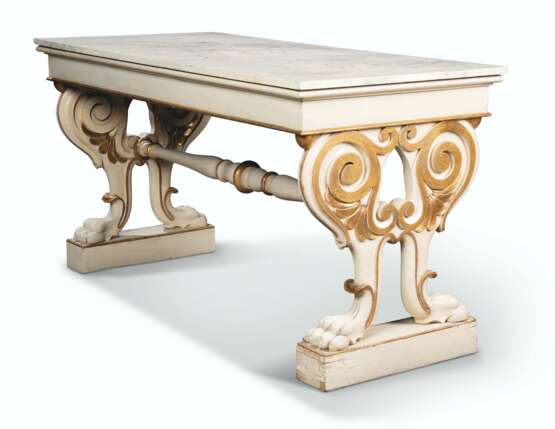 A NORTH ITALIAN PARCEL-GILT AND WHITE-PAINTED CENTRE TABLE - Foto 1