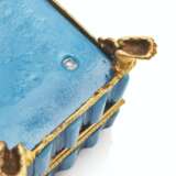 A GROUP OF FIVE CHARLES X ORMOLU-MOUNTED OPALINE GLASS BOXES... - photo 7