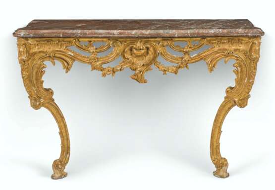 A GILTWOOD SERPENTINE CONSOLE TABLE - фото 1