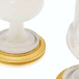 TWO PAIRS OF CHARLES X ORMOLU MOUNTED WHITE OPALINE GLASS VA... - фото 3