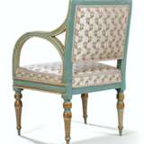 A PAIR OF NORTH ITALIAN BLUE-PAINTED AND PARCEL-GILT FAUTEUI... - фото 3
