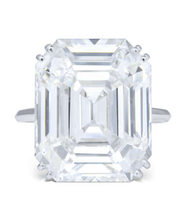 EXCEPTIONAL DIAMOND RING - фото 1