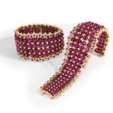 IMPORTANT PAIR OF RUBY AND DIAMOND BRACELETS, VERGER FRÈRES ... - фото 1