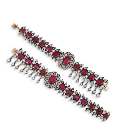 RUBY AND DIAMOND CHOKER, BROOCH, EARRING AND RING SUITE - фото 5