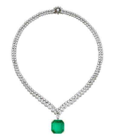 EMERALD AND DIAMOND PENDENT NECKLACE - photo 1