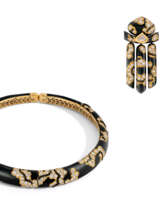 LACQUER AND DIAMOND CHOKER AND EARRING SET, MARINA B