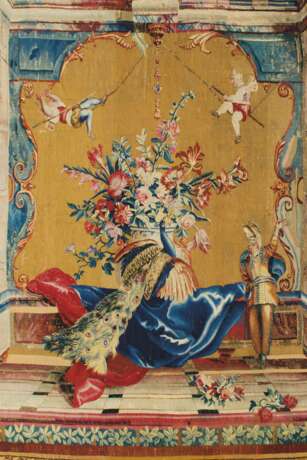 A PAIR OF LOUIS XIV BEAUVAIS 'GROTESQUE' TAPESTRIES - фото 3