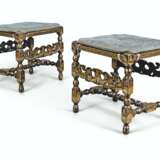 A PAIR OF WILLIAM & MARY BLACK AND GILT-JAPANNED STOOLS - photo 2
