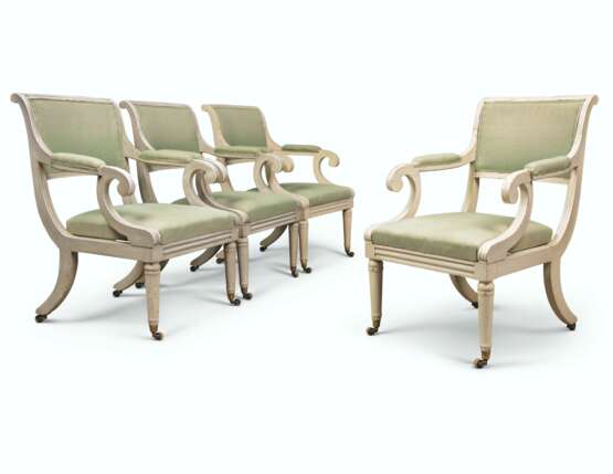 A SET OF FOUR REGENCY WHITE-PAINTED OPEN ARMCHAIRS - фото 1