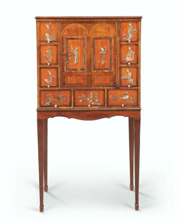 A GEORGE III CHINESE SOAPSTONE-MOUNTED SATINWOOD CABINET-ON-... - photo 1