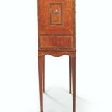 A GEORGE III CHINESE SOAPSTONE-MOUNTED SATINWOOD CABINET-ON-... - photo 2