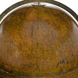 A MATCHED PAIR OF 20-INCH LIBRARY GLOBES - Foto 5