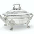 A GEORGE IV SILVER SOUP TUREEN AND COVER - Auktionspreise