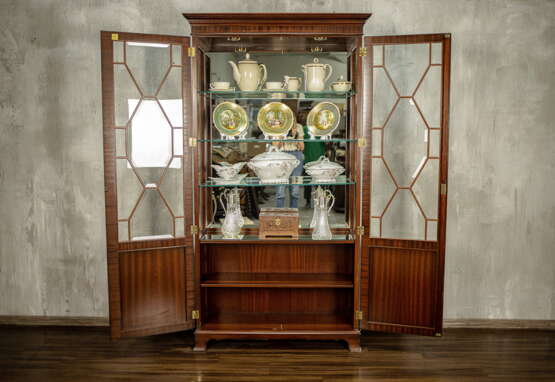 Display cabinet “Antique showcase”, Porcelain, See description, 1980 - photo 2