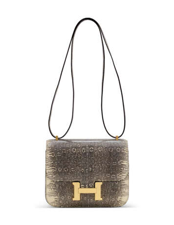 HERMÈS. AN OMBRÉ SALVATOR LIZARD MINI CONSTANCE 18 WITH GOLD HARDWARE - photo 1