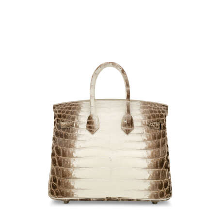 HERMÈS. A RARE, MATTE WHITE HIMALAYA NILOTICUS CROCODILE BIRKIN 25 WITH PALLADIUM HARDWARE - photo 3