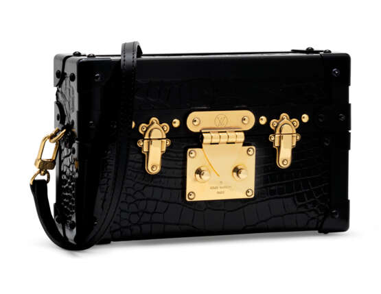 LOUIS VUITTON. A SHINY BLACK NILOTICUS PETITE MALLE WITH GOLD HARDWARE - фото 2