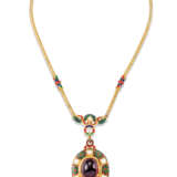 19TH CENTURY GARNET, SEED PEARL, ENAMEL AND DIAMOND HOLBEINESQUE NECKLACE AND EARRING SET - photo 2