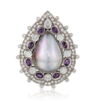 MABÉ PEARL, AMETHYST AND DIAMOND PENDANT NECKLACE - Foto 3