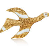 Georges Braque. ENAMEL 'TITHONOS' BIRD BROOCH, AFTER GEORGES BRAQUE - photo 2