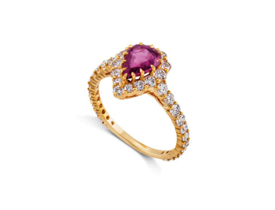 NO RESERVE - RUBY AND DIAMOND RING - Foto 1