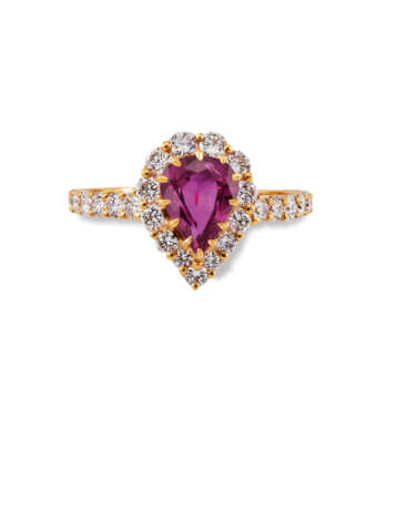NO RESERVE - RUBY AND DIAMOND RING - Foto 2