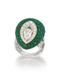 NO RESERVE - GOLD, DIAMOND AND EMERALD RING, GRAFF