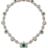 EMERALD AND DIAMOND NECKLACE - фото 1
