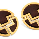 Van Cleef & Arpels. WALNUT WOOD PENDANT, EARRING AND BANGLE SUITE, VAN CLEEF & ARPELS - фото 4