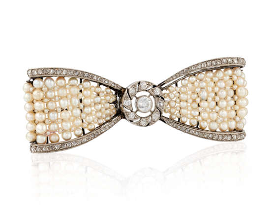 Cartier. EARLY 20TH CENTURY PEARL AND DIAMOND BROOCH, CARTIER - фото 2