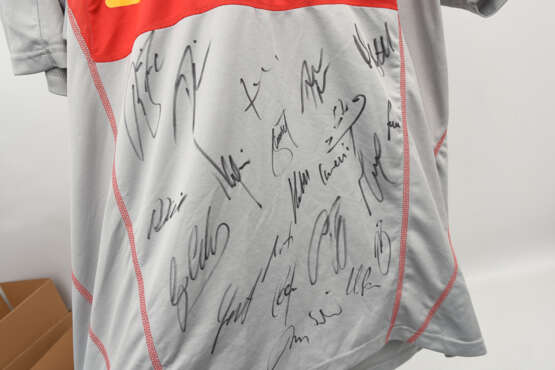 SIGNIERTES VFB TRIKOT "MEISTERMANNSCHAFT 2007", handsigniert, 2007 - Foto 2