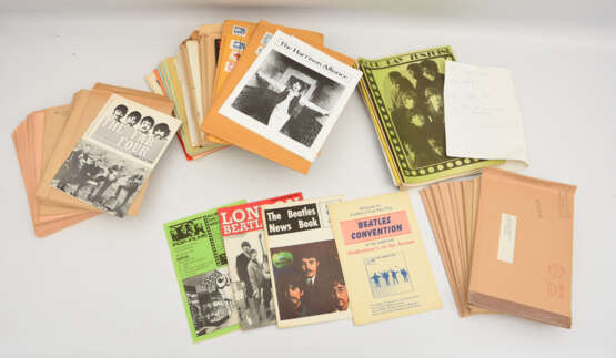 THE BEATLES- FANZINES: diverse Magazine, USA &UK 1960er-1980er- Jahre - фото 1