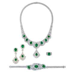 EMERALD AND DIAMOND NECKLACE, BRACELET, EARRING AND RING SUITE, MARCONI
