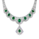 EMERALD AND DIAMOND NECKLACE, BRACELET, EARRING AND RING SUITE, MARCONI - photo 2