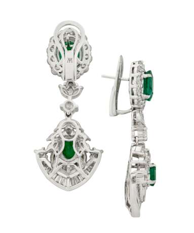 EMERALD AND DIAMOND NECKLACE, BRACELET, EARRING AND RING SUITE, MARCONI - photo 5