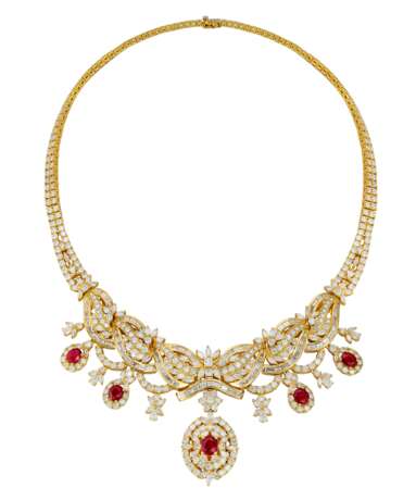 RUBY AND DIAMOND NECKLACE, BRACELET, EARRING AND RING SUITE WITH GÜBELIN REPORTS, MARCONI - photo 3
