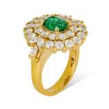 EMERALD AND DIAMOND NECKLACE, BRACELET, EARRING AND RING SUITE, MARCONI - Foto 8