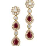 RUBY AND DIAMOND NECKLACE, BRACELET, EARRING AND RING SUITE, MARCONI - Foto 4