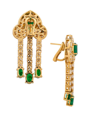 EMERALD AND DIAMOND NECKLACE, BRACELET, EARRING AND RING SUITE, MARCONI - фото 5