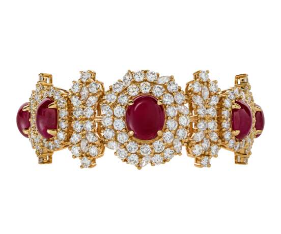 RUBY AND DIAMOND NECKLACE, BRACELET, EARRING AND RING SUITE WITH GÜBELIN REPORT, MARCONI - фото 9