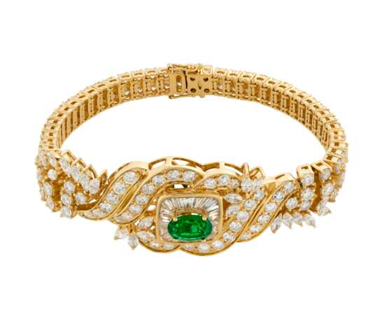 EMERALD AND DIAMOND NECKLACE, BRACELET, EARRING AND RING SUITE WITH GÜBELIN AND GIA REPORTS, MARCONI - Foto 9