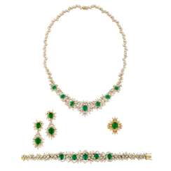 EMERALD AND DIAMOND NECKLACE, BRACELET, EARRING AND RING SUITE, MARCONI