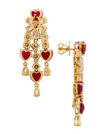 RUBY AND DIAMOND NECKLACE, BRACELET, EARRING AND RING SUITE, MARCONI - Foto 5