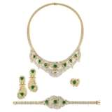 EMERALD AND DIAMOND NECKLACE, BRACELET, EARRING AND RING SUITE, MARCONI - photo 1