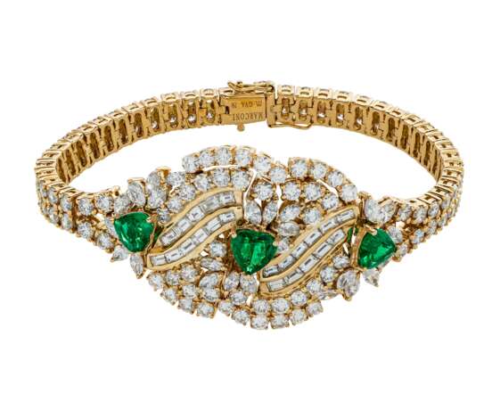 EMERALD AND DIAMOND NECKLACE, BRACELET, EARRING AND RING SUITE, MARCONI - Foto 9