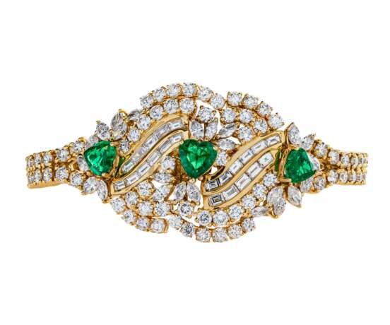 EMERALD AND DIAMOND NECKLACE, BRACELET, EARRING AND RING SUITE, MARCONI - photo 10