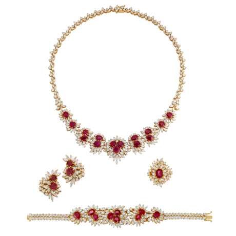 RUBY AND DIAMOND NECKLACE, BRACELET, EARRING AND RING SUITE WITH GÜBELIN REPORTS, MARCONI - фото 1